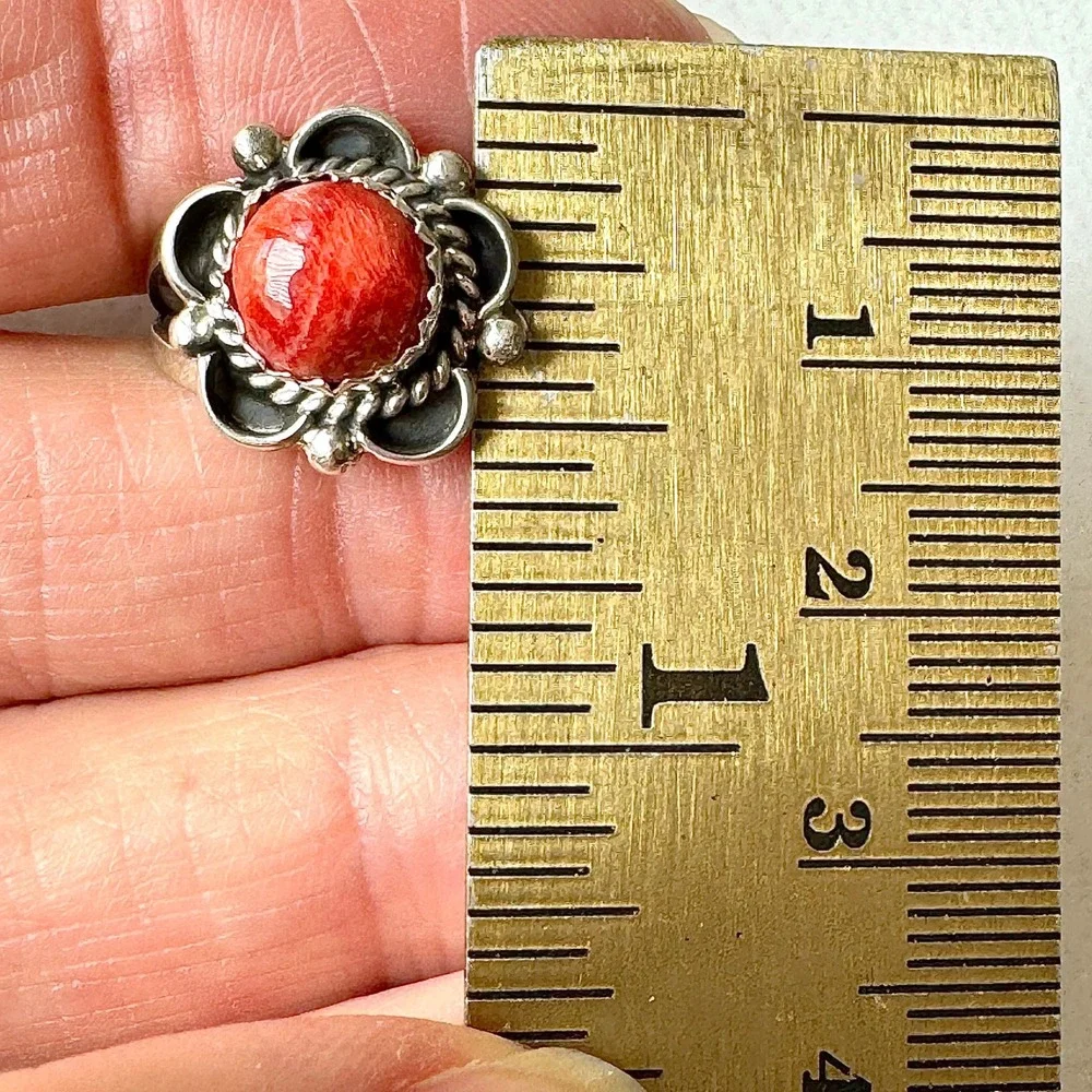 Navajo Flower Ring Red Spiny Oyster Sz 7 Sterling Silver Scalloped Native Amer